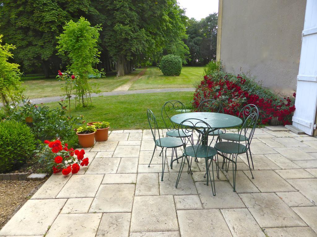 Maison D'Hotes Le Chateau De Puxe Exterior photo